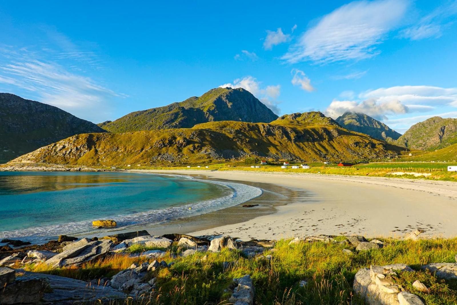Midt I Lofoten Alstad  エクステリア 写真
